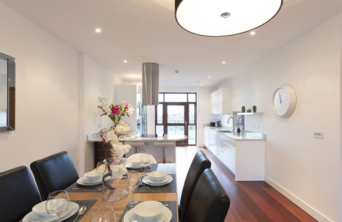 Windsor Apartment | Hampden Apartments - The Henry