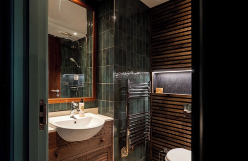 Clanfield Hotel | Hampshire Hog