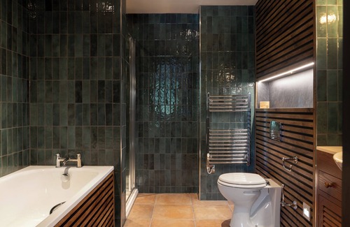 Clanfield Hotel | Hampshire Hog