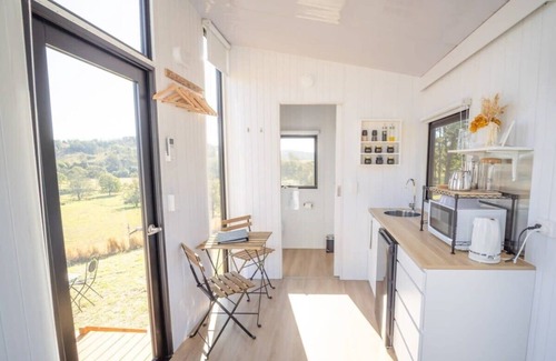 Boorabee Park House | Hampson Farm Stay Valley View by Tiny Away