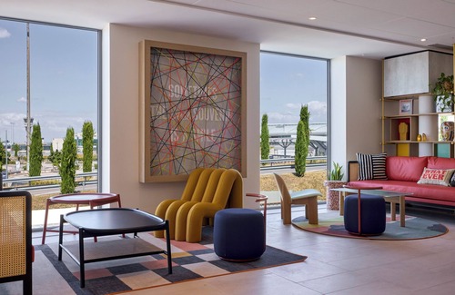 Colombier-Saugnieu Hotel | Hampton by Hilton Lyon Airport