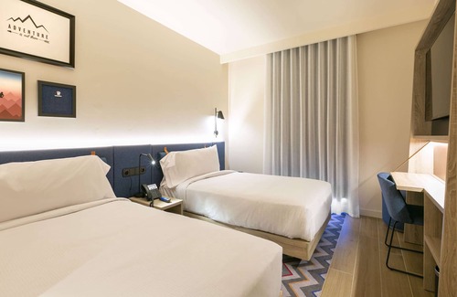 Arroyo de la Vega Hotel | Hampton by Hilton Alcobendas Madrid