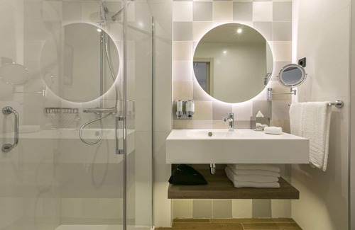 Arroyo de la Vega Hotel | Hampton by Hilton Alcobendas Madrid