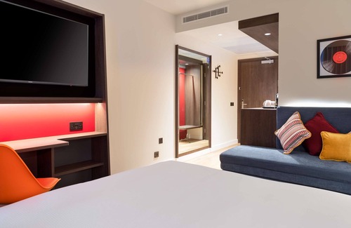 Ashford Hotel | Hampton by Hilton Ashford International