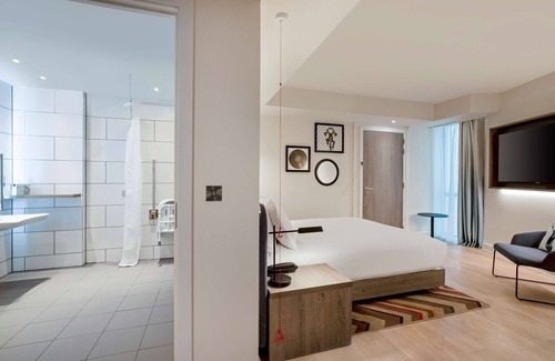 Bath City Centre Hotel | Hampton by Hilton Bath City