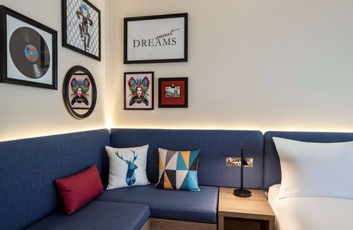 Bath City Centre Hotel | Hampton by Hilton Bath City