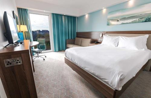 Bournemouth City Centre Hotel | Hampton by Hilton Bournemouth