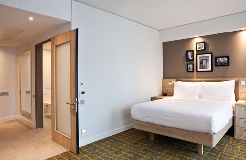 Horde Hotel | Hampton by Hilton Dortmund Phoenix See
