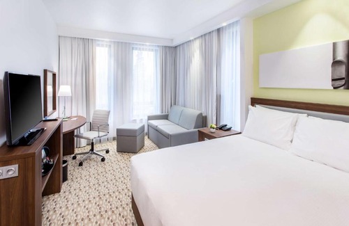 Oliwa Hotel | Hampton By Hilton Gdansk Oliwa