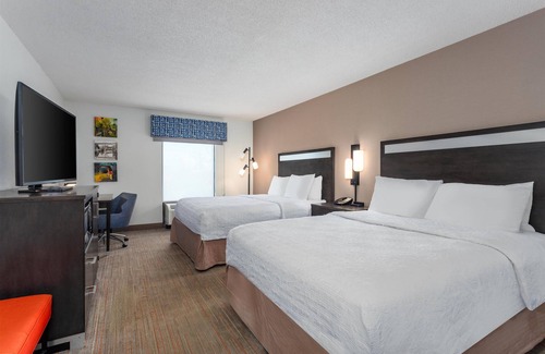 Akron Hotel | Hampton Inn Akron-South