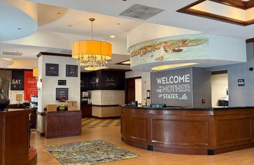 Old Town Alexandria Hotel | Hampton Inn Alexandria/Old Town