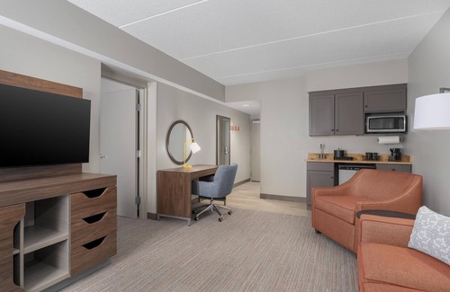 Altoona Hotel | Hampton Inn Altoona