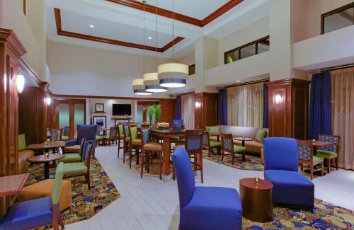 Fredericksburg Hotel | Hampton Inn and Suites Fredericksburg South
