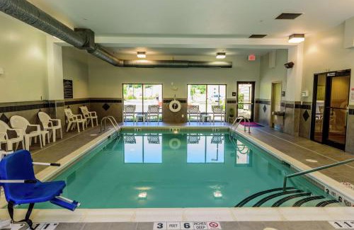 Jamestown Hotel | Hampton Inn and Suites Jamestown