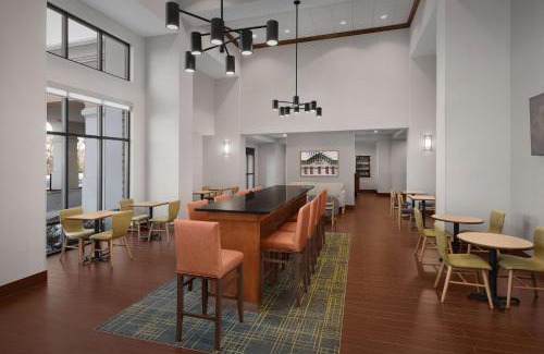 Lynchburg Hotel | Hampton Inn and Suites Lynchburg