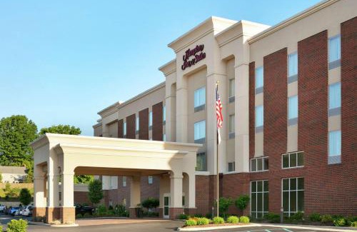 Parkersburg Hotel | Hampton Inn and Suites Parkersburg Downtown