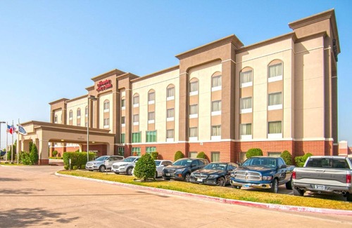 Waxahachie Hotel | Hampton Inn and Suites Waxahachie