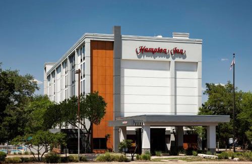 Waters Park Hotel | Hampton Inn Austin NW near The Domain