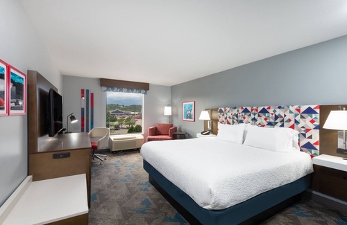 Pricedale Hotel | Hampton Inn Belle Vernon