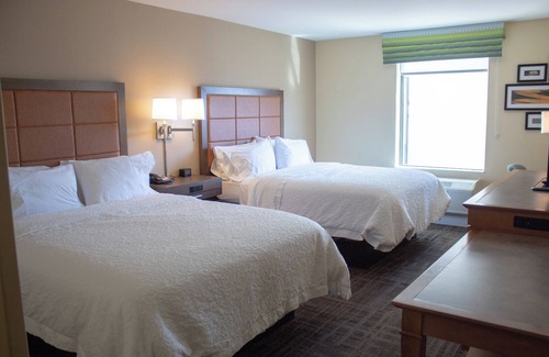 Big Rapids Hotel | Hampton Inn Big Rapids