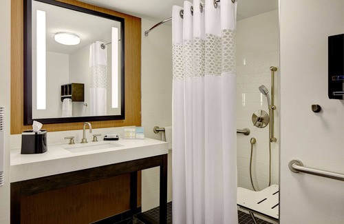 Downtown Brooklyn Hotel | Hampton Inn Brooklyn/Downtown