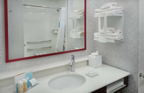 Burley Hotel | Hampton Inn by Hilton Burley