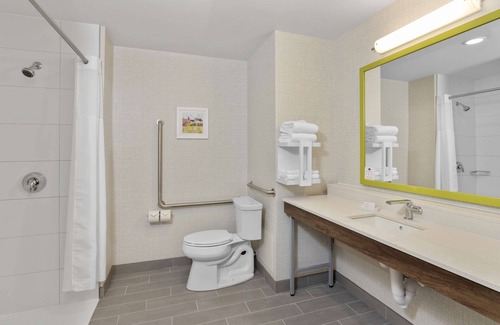 Cornwall Hotel | Hampton Inn By Hilton Cornwall