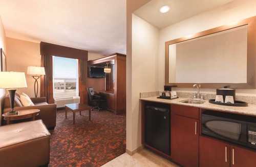 Southeast Edmonton Hotel | Hampton Inn by Hilton Edmonton/South, Alberta, Canada