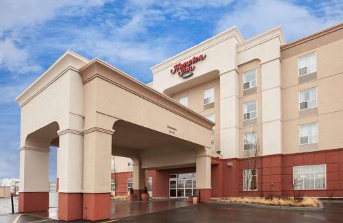 Southeast Edmonton Hotel | Hampton Inn by Hilton Edmonton South