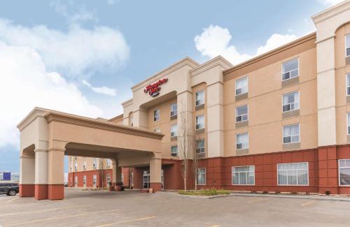Southeast Edmonton Hotel | Hampton Inn by Hilton Edmonton South