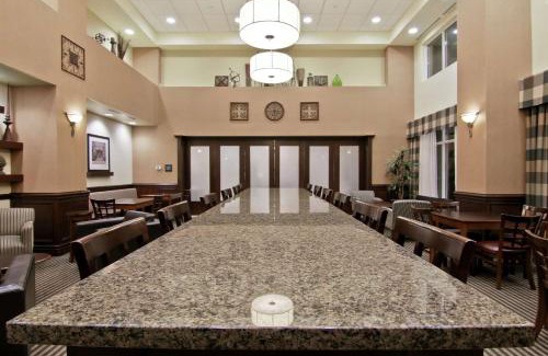 North Bay Hotel | Hampton Inn by Hilton North Bay