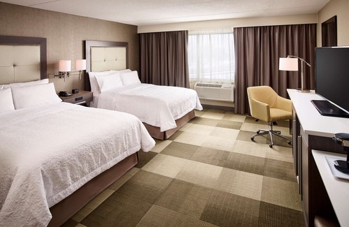 Point Edward Hotel | Hampton Inn by Hilton Sarnia/Point Edward