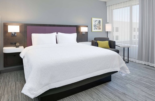 Lake Forest Hotel | Hampton Inn by Hilton Irvine Spectrum/Lake Forest
