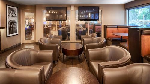 Downtown Winnipeg Hotel | Hampton Inn By Hilton Winnipeg Downtown