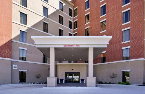 Cedar Falls Community Main Street Hotel | Hampton Inn Cedar Falls Downtown, Ia