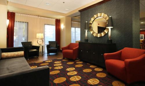 Champaign Hotel | Hampton Inn Champaign/Urbana