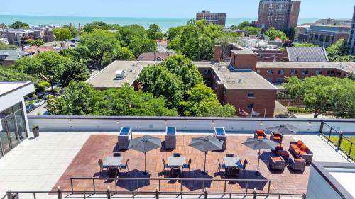 Rogers Park Hotel | Hampton Inn Chicago North-Loyola Station, Il