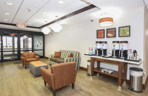 Willowville Hotel | Hampton Inn Cincinnati Eastgate