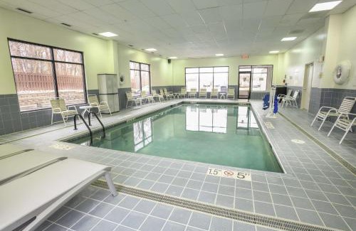 Willowville Hotel | Hampton Inn Cincinnati Eastgate
