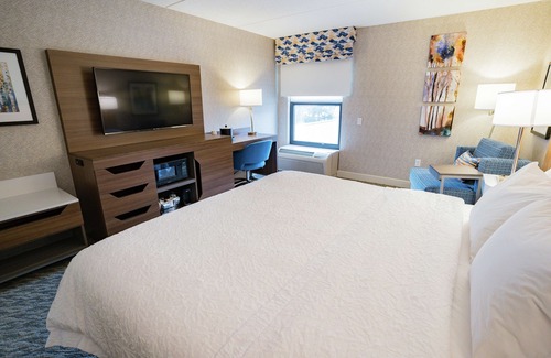 Clarks Summit Hotel | Hampton Inn Clarks Summit