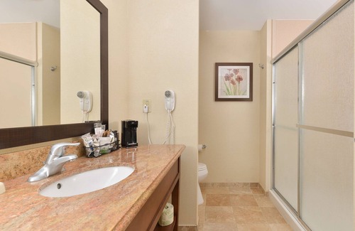 Clinton Hotel | Hampton Inn Clinton, IA