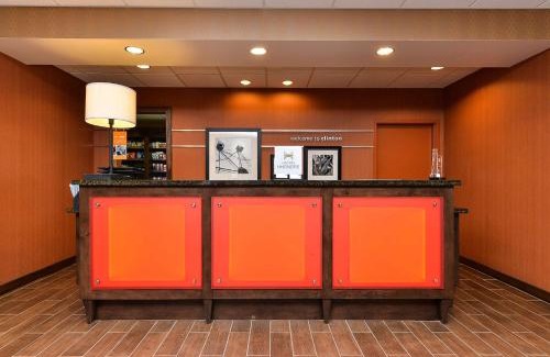 Clinton Hotel | Hampton Inn Clinton