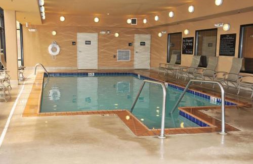 Clinton Hotel | Hampton Inn Clinton