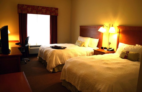 Clinton Hotel | Hampton Inn Clinton