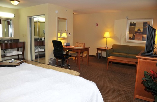 Clinton Hotel | Hampton Inn Clinton