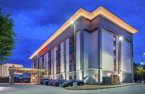 Dentsville Hotel | Hampton Inn Columbia Northeast-Fort Jackson Area