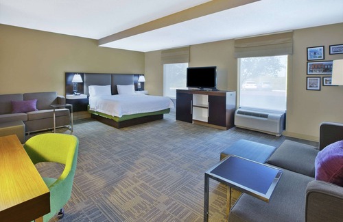 Commerce Township Hotel | Hampton Inn Commerce Novi