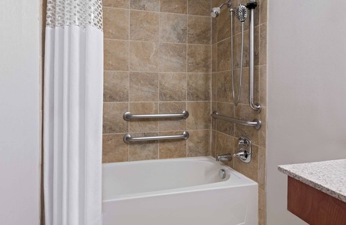 Danbury Hotel | Hampton Inn Danbury