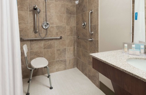 Danbury Hotel | Hampton Inn Danbury