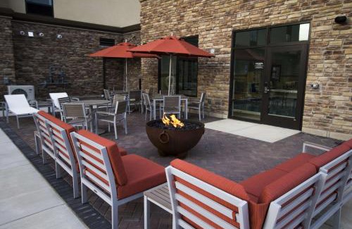 Decatur Hotel | Hampton Inn Decatur, Mt. Zion, IL